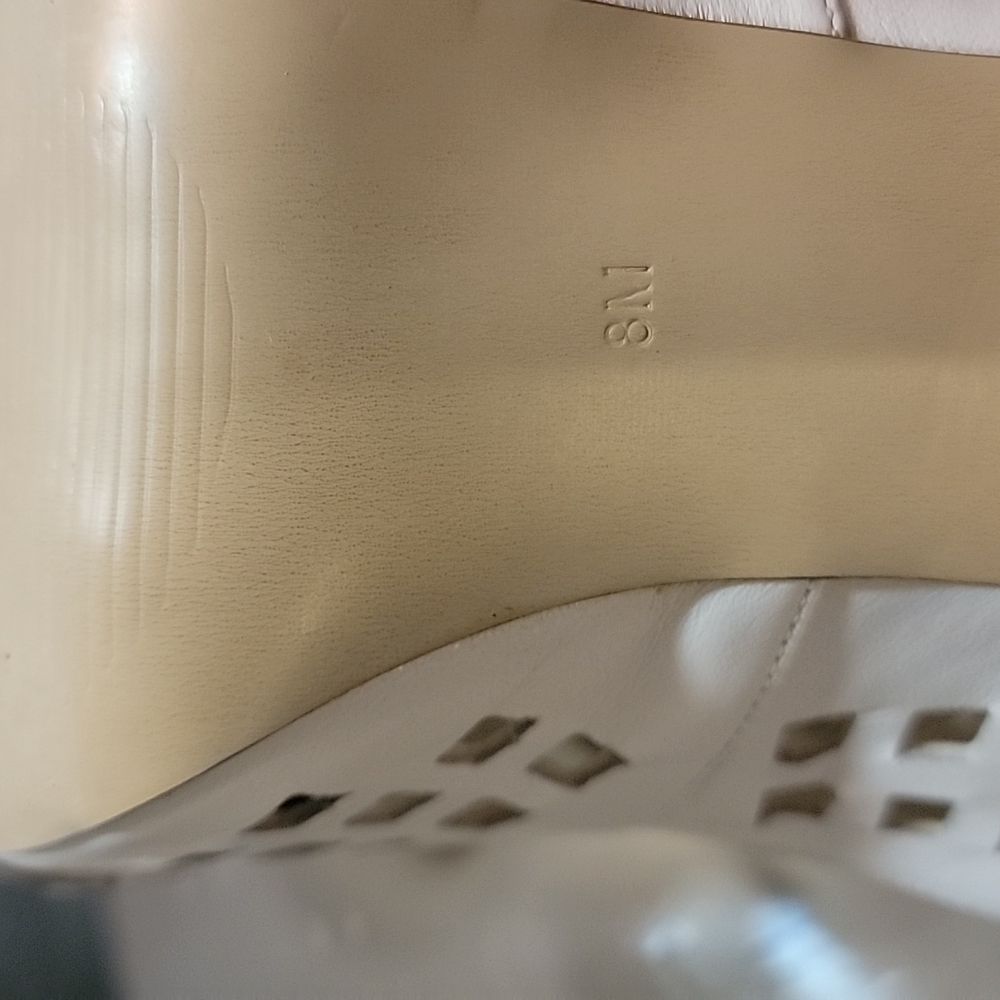 Guess shoes white leather w/ chrome buckles and studs , 8 - Picture 9 of 14